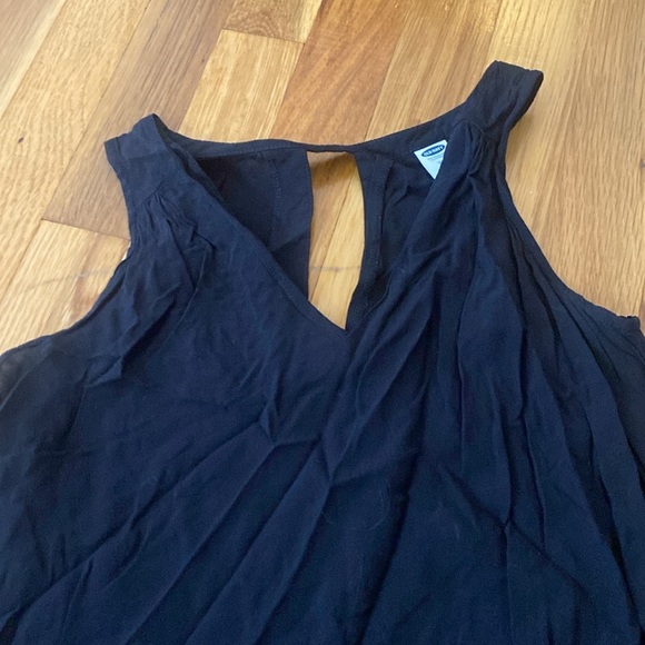 Old Navy Women’s Black Tank Top Size XS - Picture 3 of 6